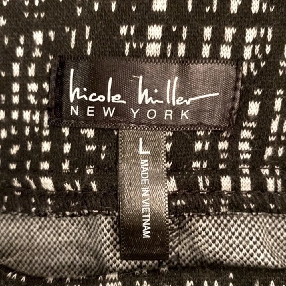 Nicole Miller Black White Cross Hatch Pattern L Modern Minimalist Pencil Skirt - Picture 6 of 8